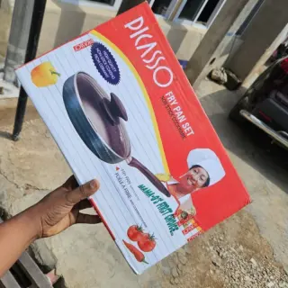 Picasso Nonstick Fry Pan With Lid 24cm