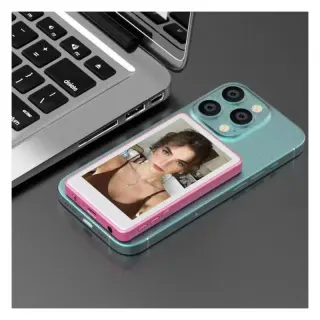 Magnetic Selfie Screen