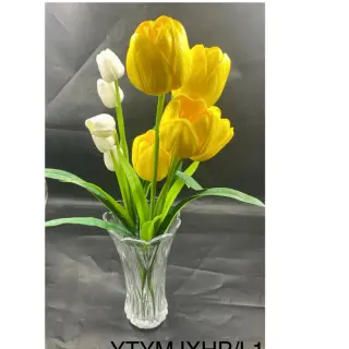 Fashion Vase With Flowers