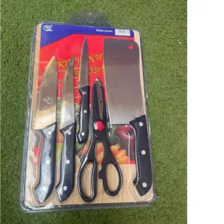 Quality Knife Set With Wooden Chopping Board